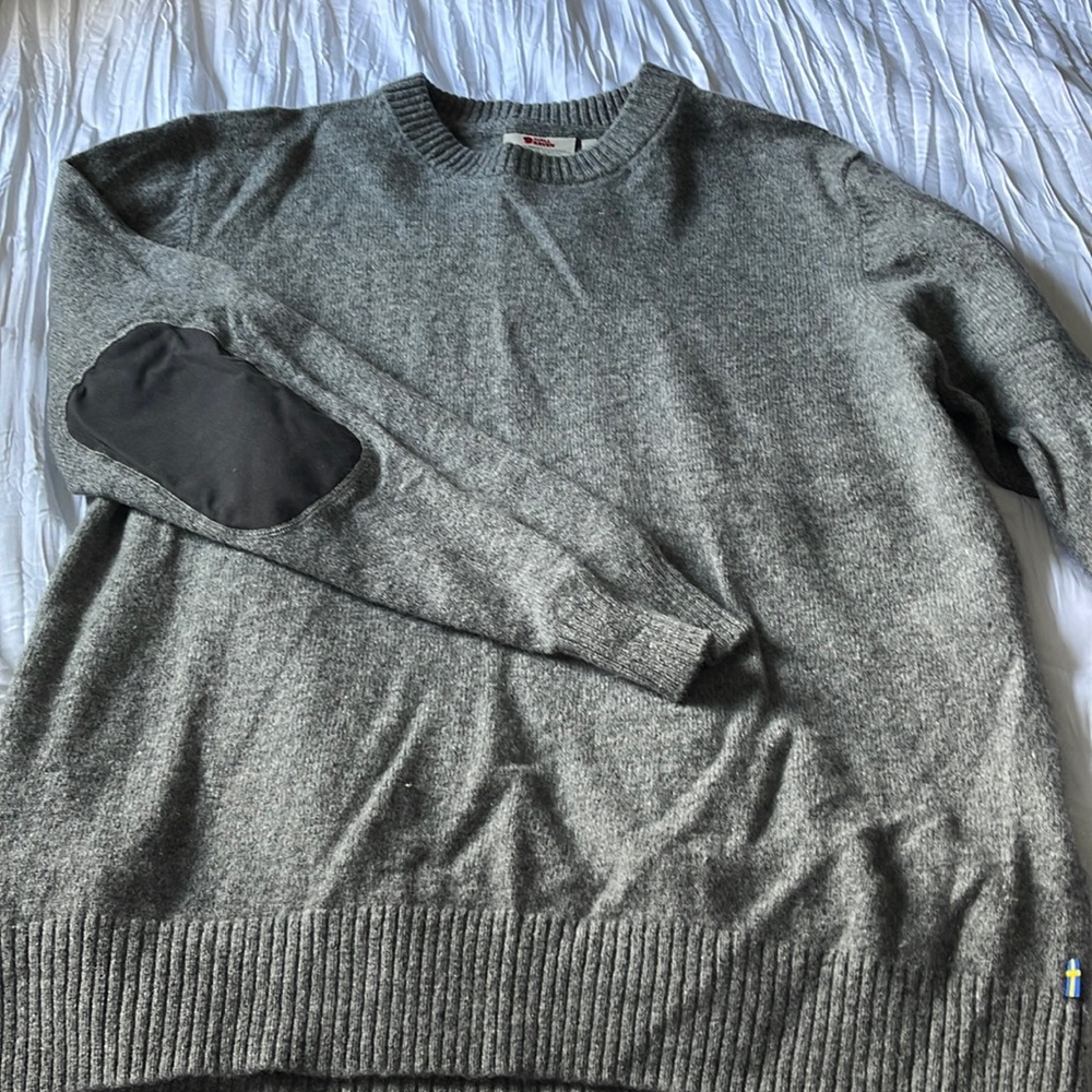 Fjallraven grey pullover sweater. Mens XL